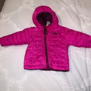 Northface reversible (fits big)